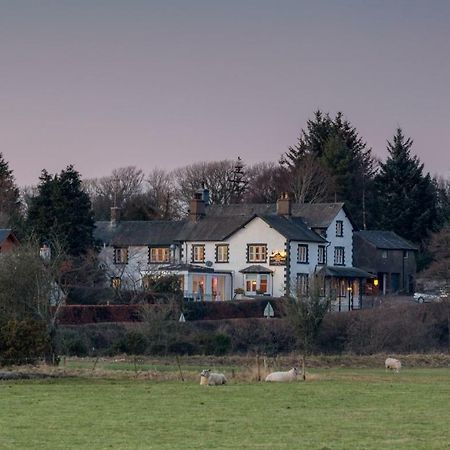 Отель Lutwidge Arms Holmrook Экстерьер фото